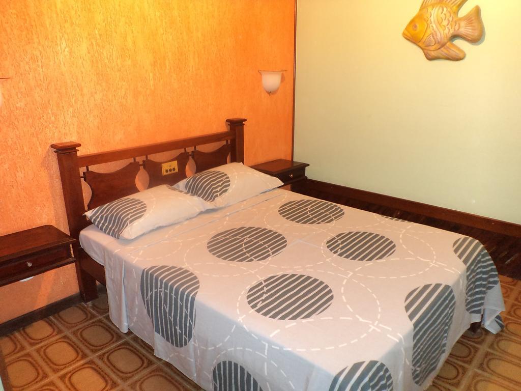 Suites Casa Verde Арраял-ду-Кабу Номер фото